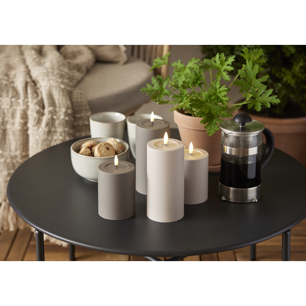 LED Blockljus UTOMHUS Flamme Soft Beige 17,5 cm