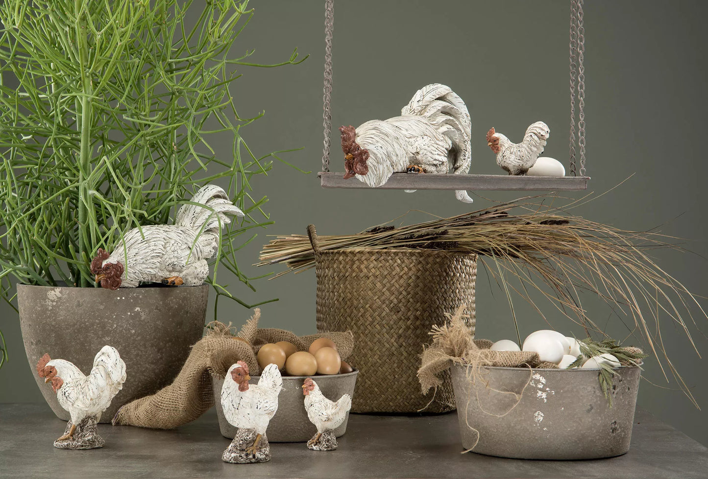 Påskdekoration Höna Tittar Ner Poly 33x11x17cm