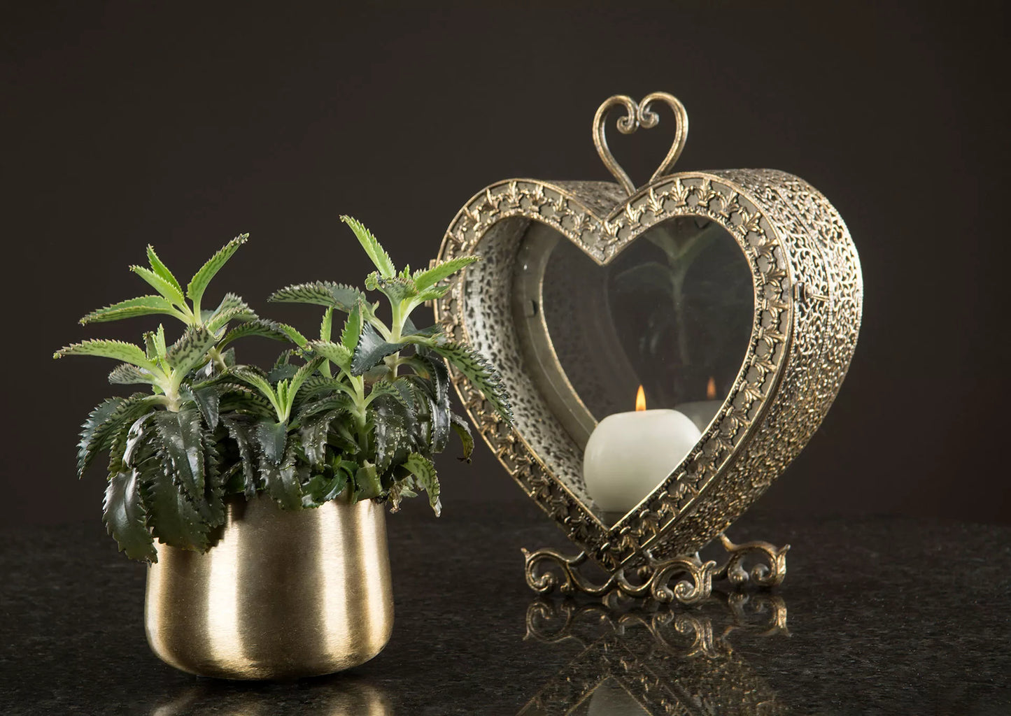 Ljuslykta Hjärta 31,5 cm - antik mässing