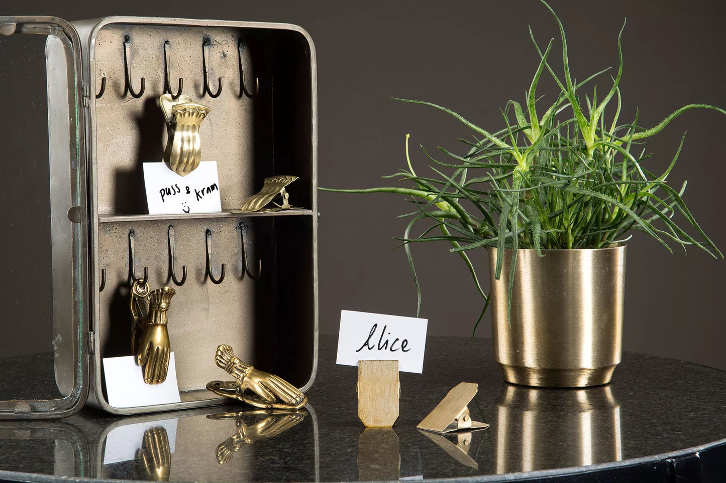 Hallmöbel Hallskåp Nyckelskåp 40 cm - antikmässing