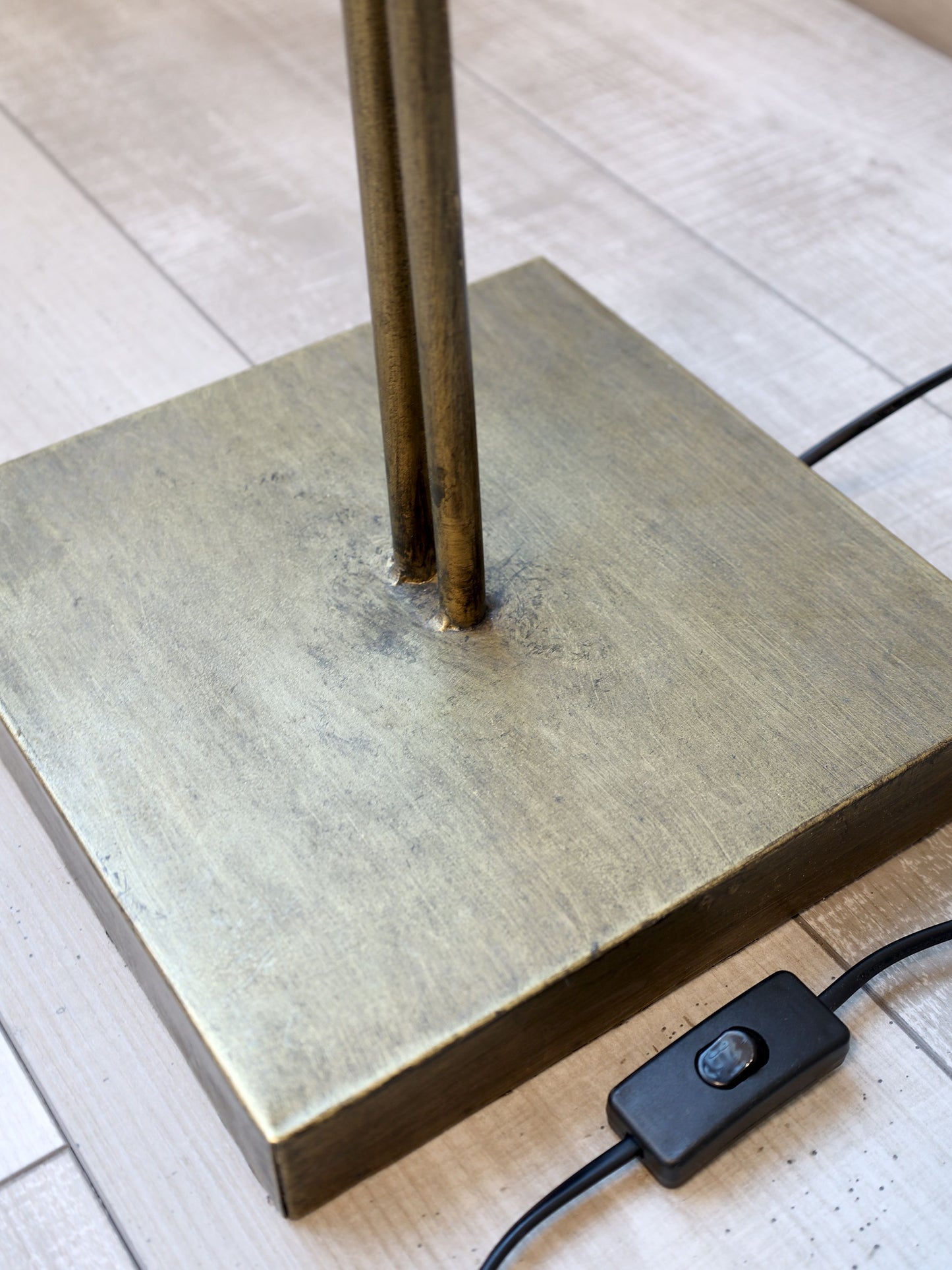 Golvlampa med 4 blad H150 / L65 / B25 cm antik mässing drop