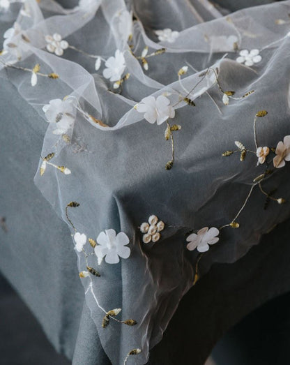 Dekoration Löpare Broderade Blommor 250 cm creme