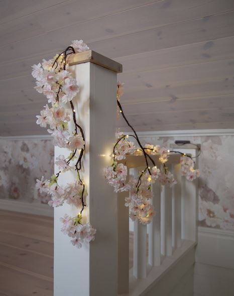 Div. belysning Ljusslinga körsbärsblommor 180 cm