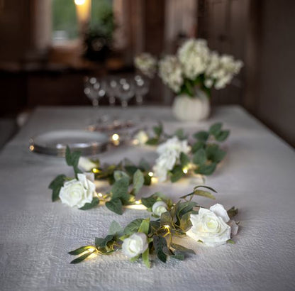 Div. belysning Ljusslinga rosor och blad 200 cm