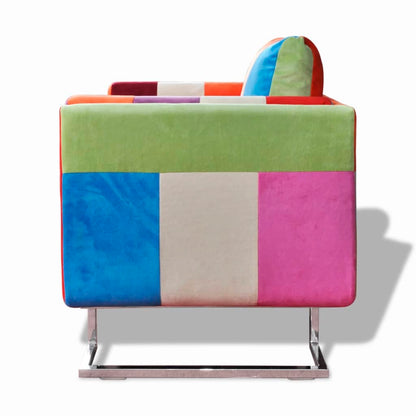 Fåtölj DIV. i tyg med kromade fötter kubformad lapptäcke