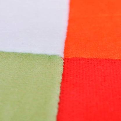 Fåtölj DIV. i tyg med kromade fötter kubformad lapptäcke