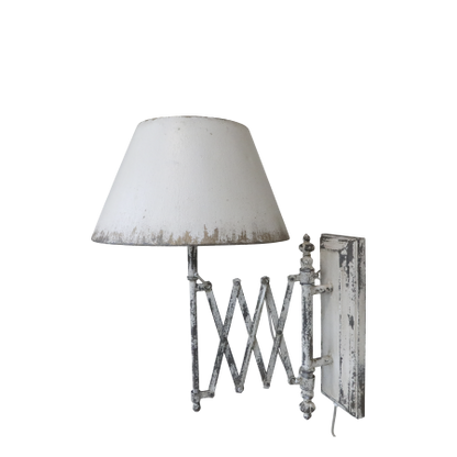 Vägglampa H56/L38/B63 cm antikcreme
